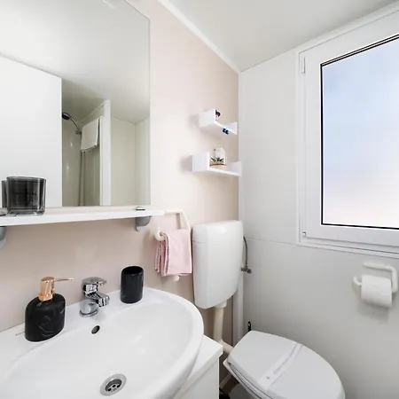 Marino Mobile Home, Camp Soline * بيوغْغاد نا موغو