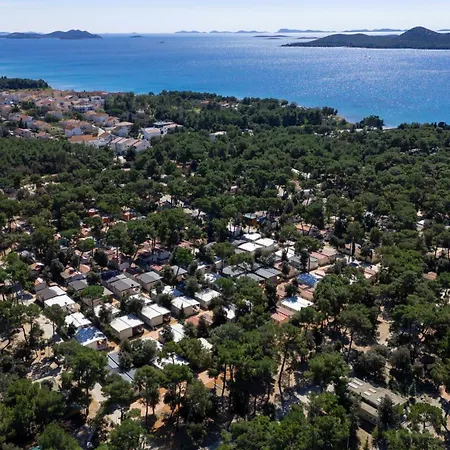 مكان تخييم Marino Mobile Home, Camp Soline