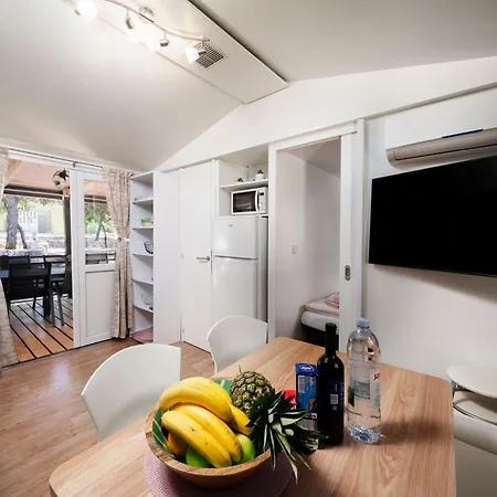 Marino Mobile Home, Camp Soline Campingplatz *