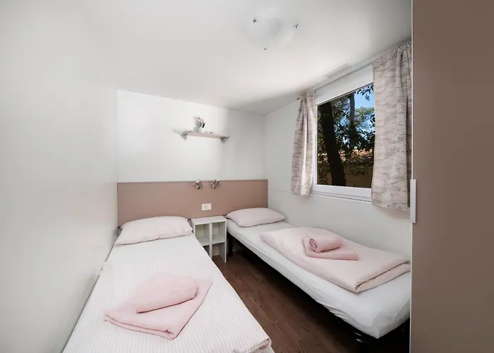 Marino Mobile Home, Camp Soline Кемпинг Биоград-на-Мору